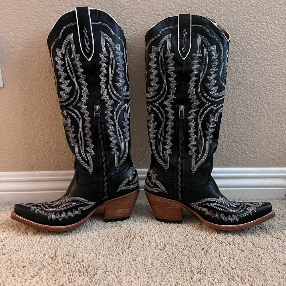 Ariat Casanova Black Cowboy Boot Size 7